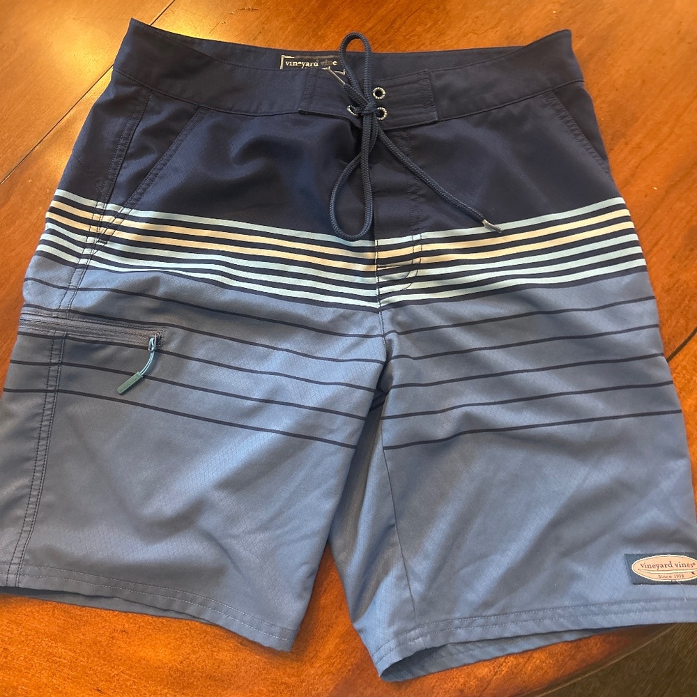 Young men’s board shorts/swim trunks - Picture 1 of 3